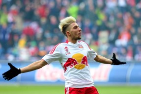 爱游戏官网-集结日日本国家队火线驰援——德甲节点到来，压力陡增，轮换策略被讨论(日本军舰被导弹击中事件)